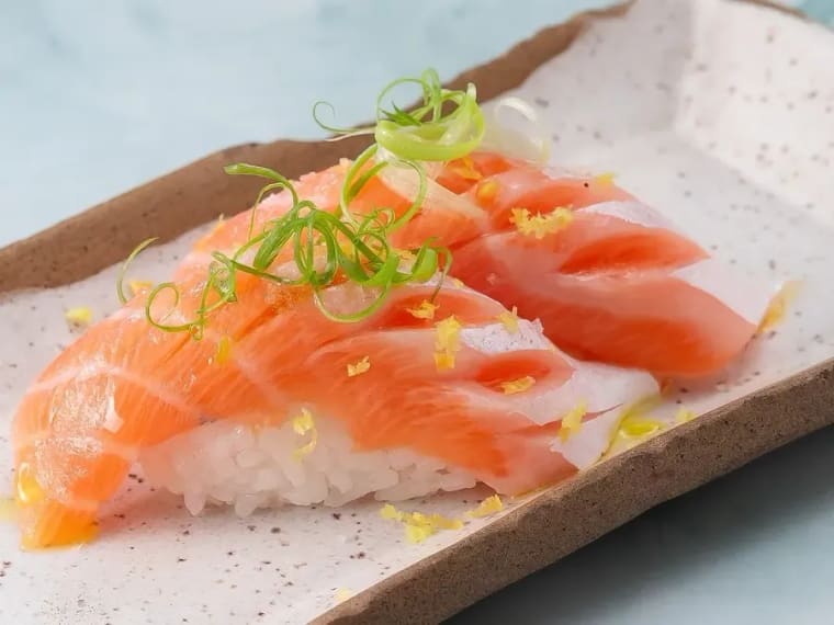 Niguiri Salmão Maçaricado